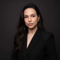 Profa. Ma. Emanuella de Azevedo Palhares